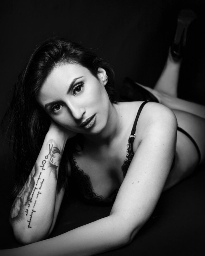Female model photo shoot of Elyn Photography