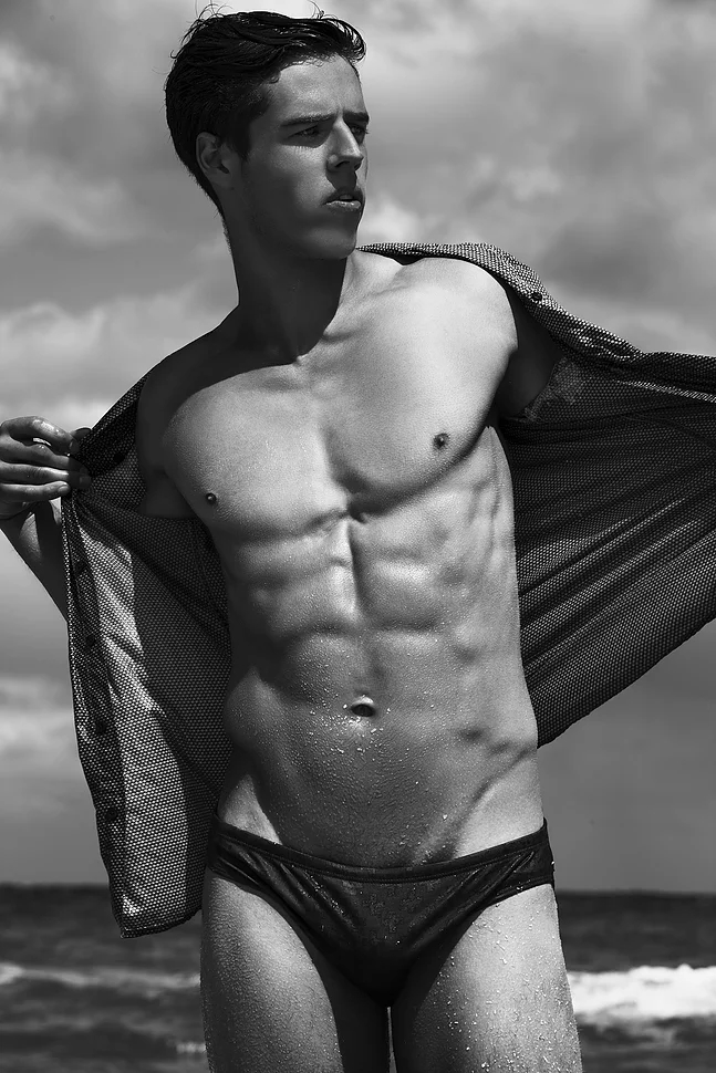 Male model photo shoot of Matthew Karpinski