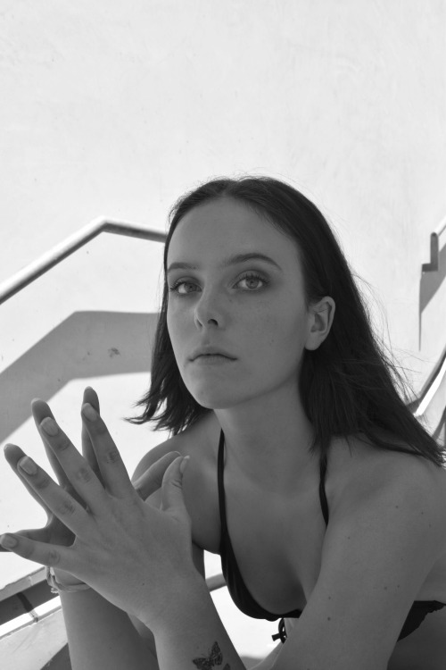 Female model photo shoot of Olivia Bornstein