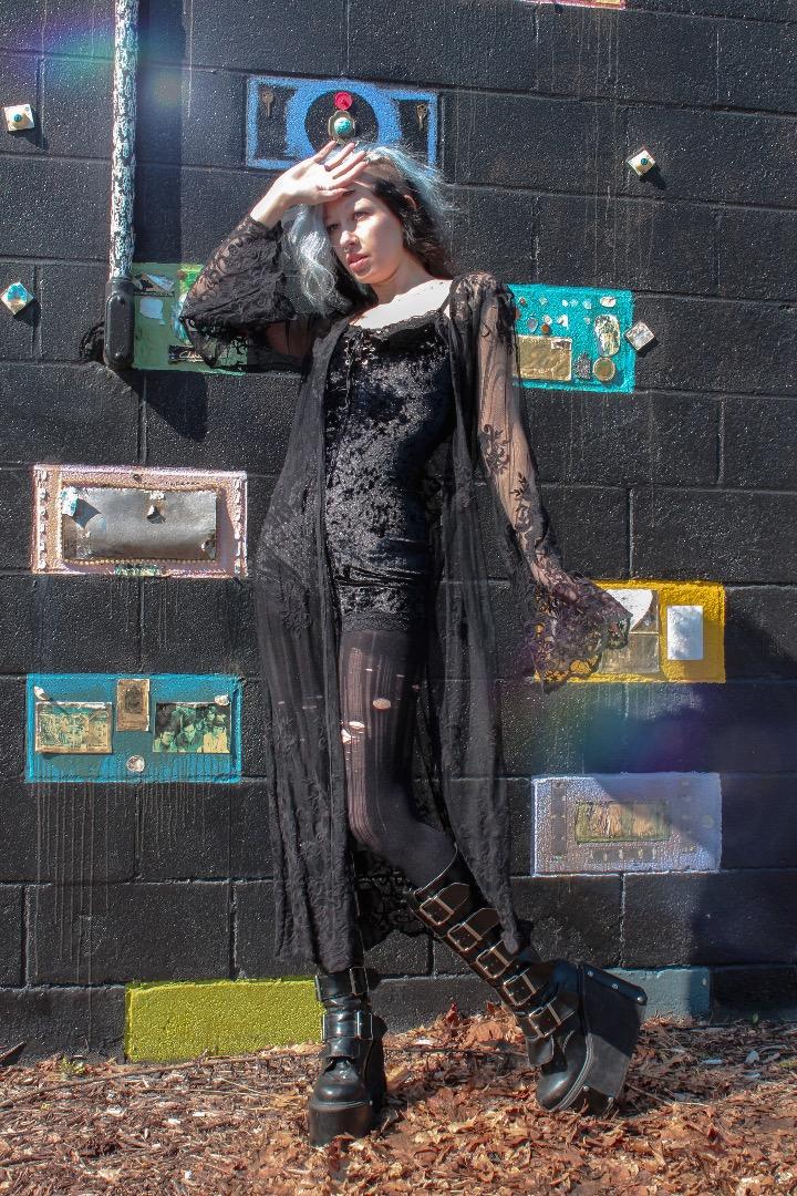 Female model photo shoot of Kaelyn Alien and acid_grave