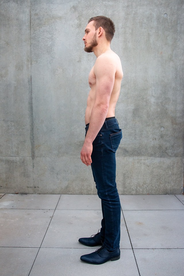 Male model photo shoot of Leon Dony