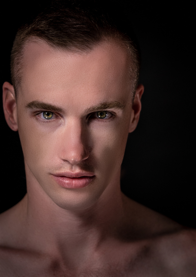 Male model photo shoot of davidwyatt