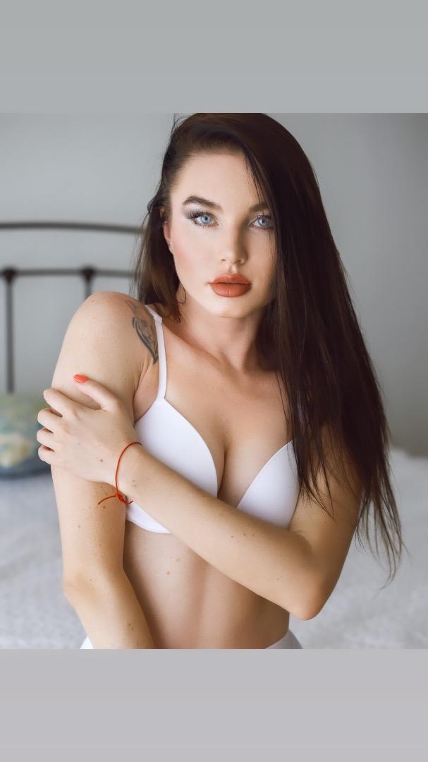 Female model photo shoot of Olga_Orekhova