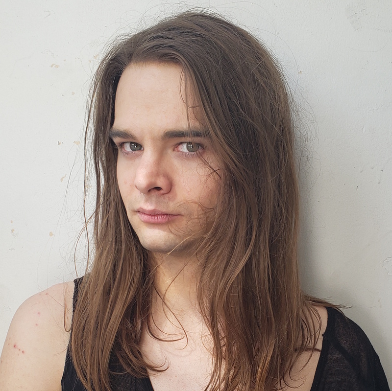Male model photo shoot of Eliott-Edge