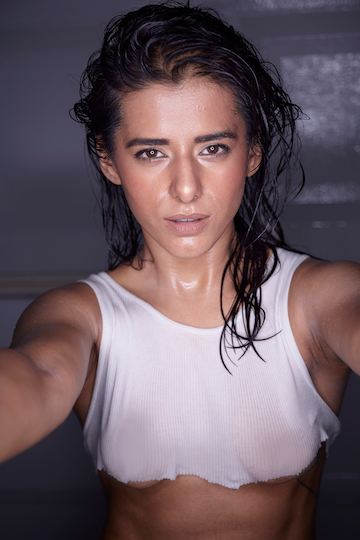 Female model photo shoot of Taniya_Natalia by Edward Moffat