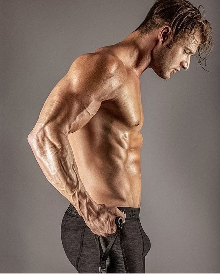 Male model photo shoot of Martin Mccloskey