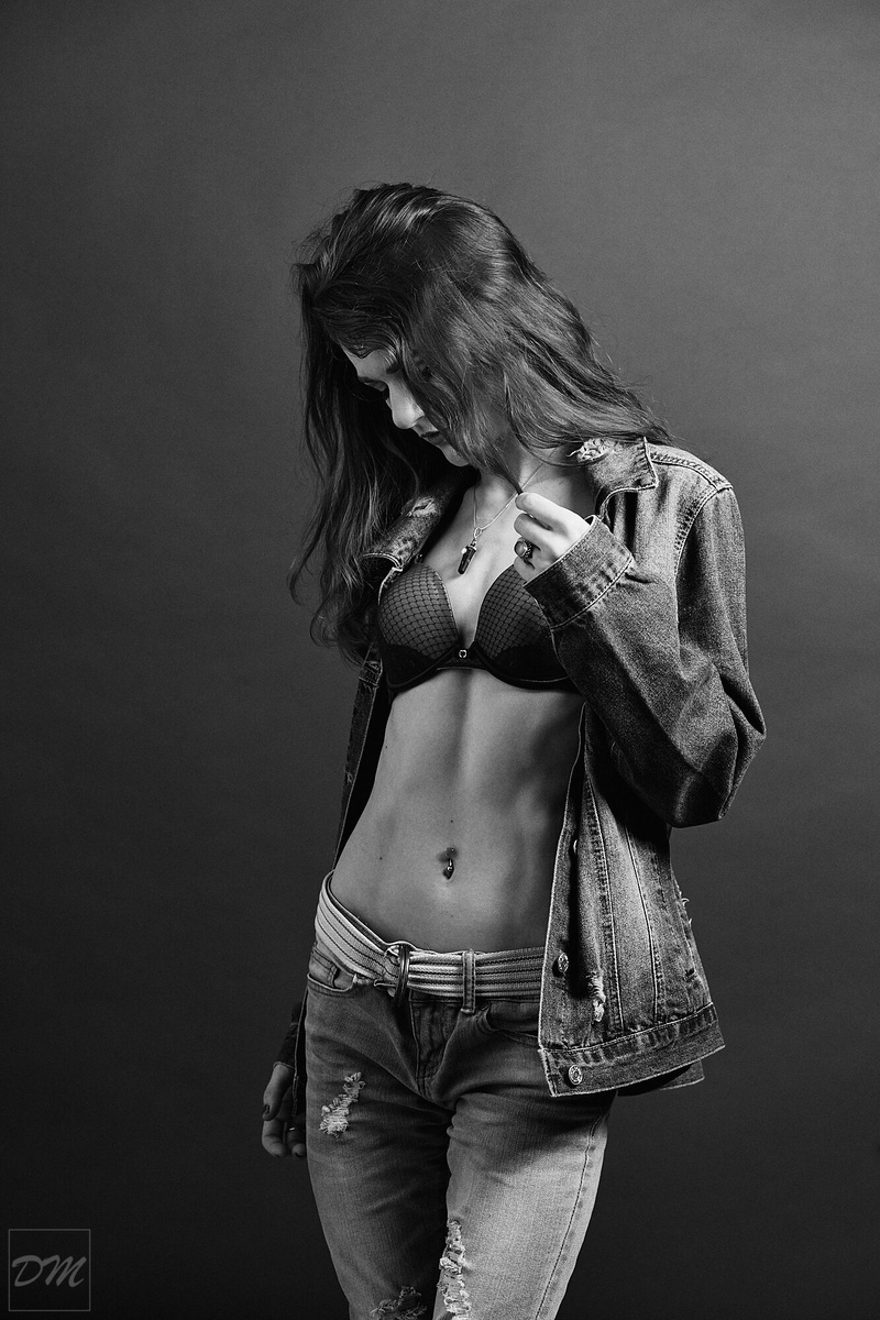 Female model photo shoot of Effy Divinity