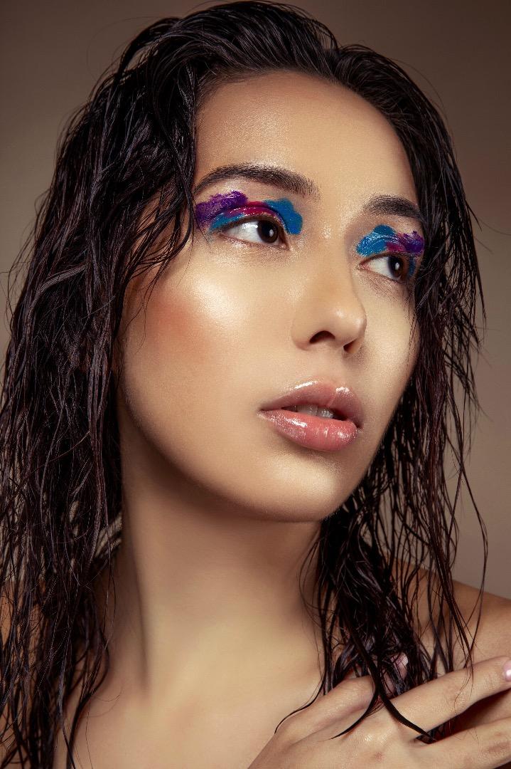 Female model photo shoot of camila_ana