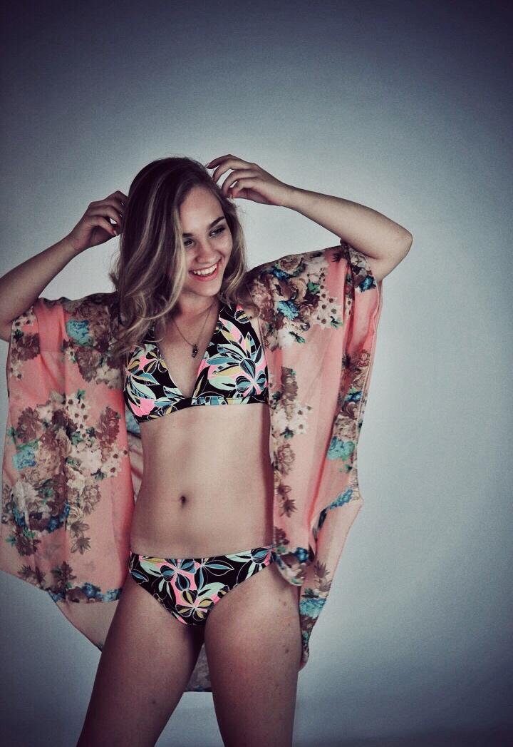 Female model photo shoot of vdovenik