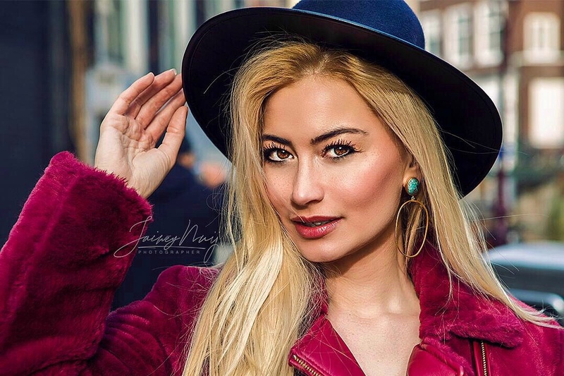Female model photo shoot of Cherylm in Amsterdam