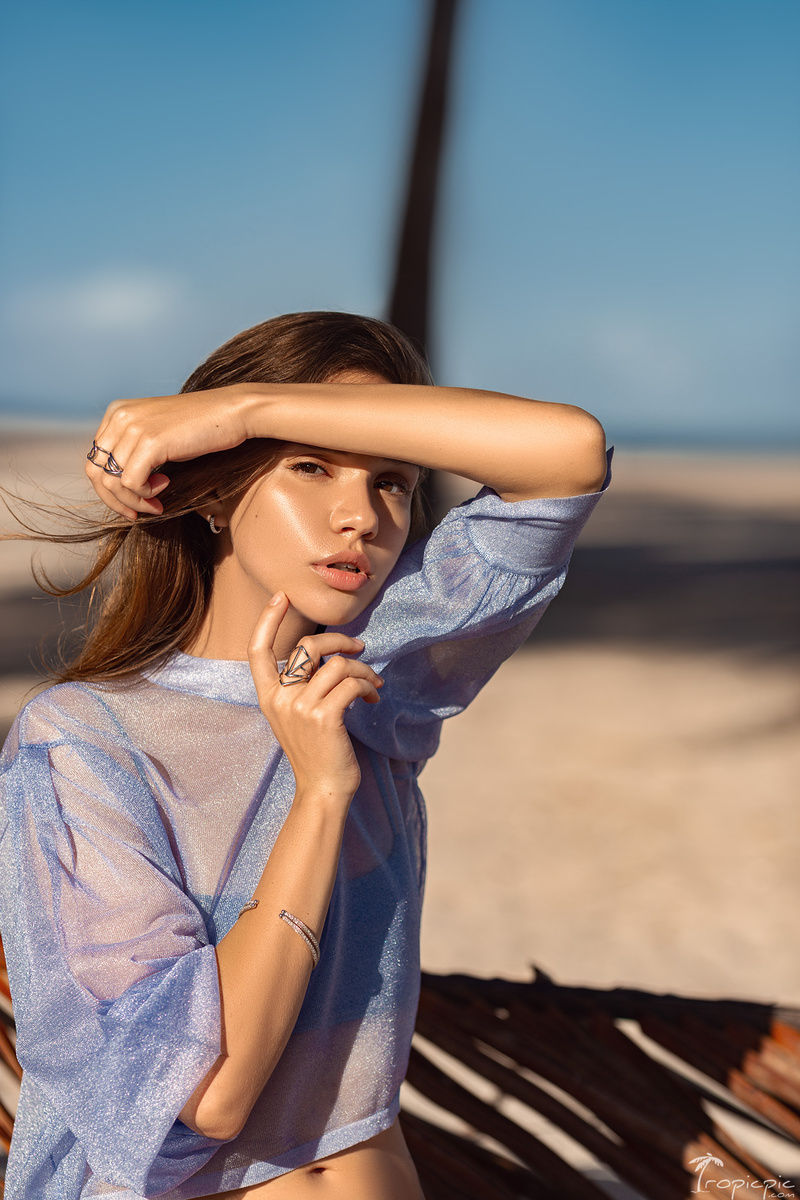 Female model photo shoot of Solomia in Miami