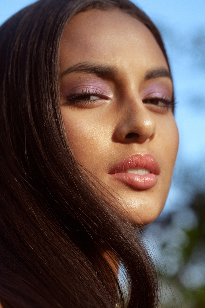 Female model photo shoot of Nadia Alzayat by HikariPhotographyStudio in London, UK