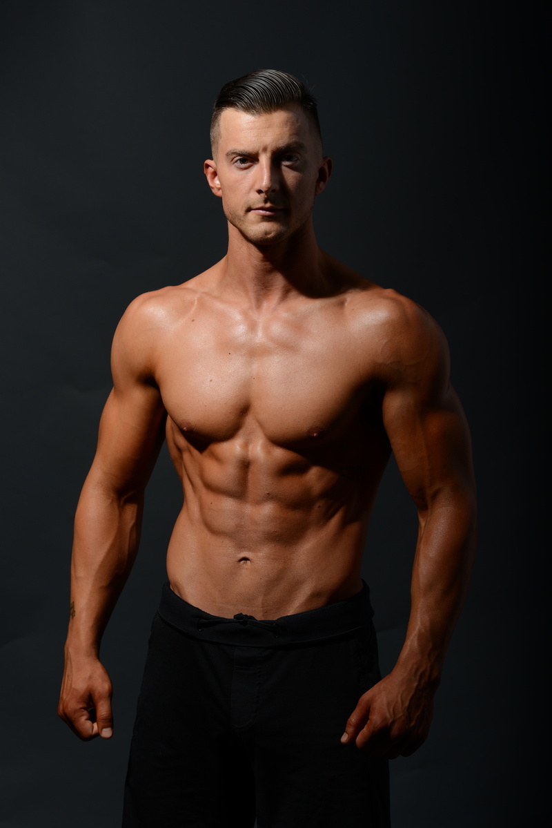 Male model photo shoot of Oleg K by JRL Fotografo