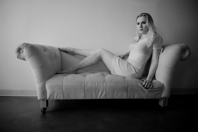 Female model photo shoot of Lunatrix by Mark Hayes