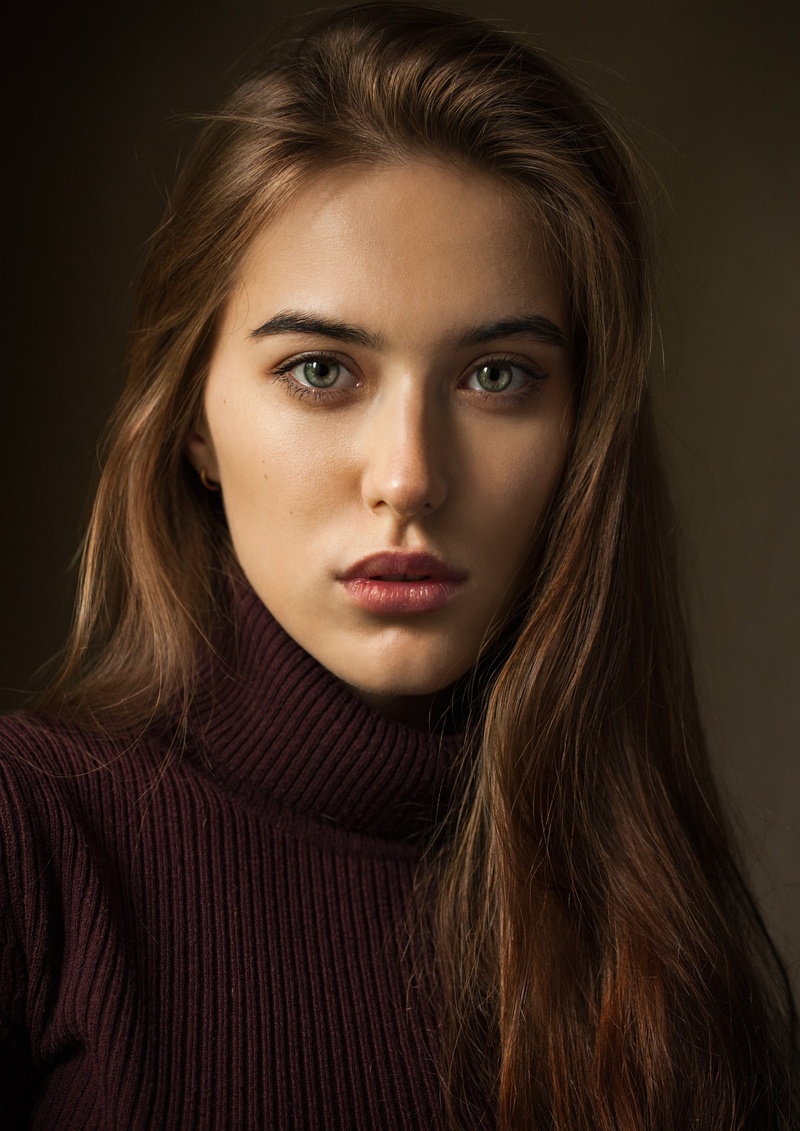 Female model photo shoot of Alina Fennec