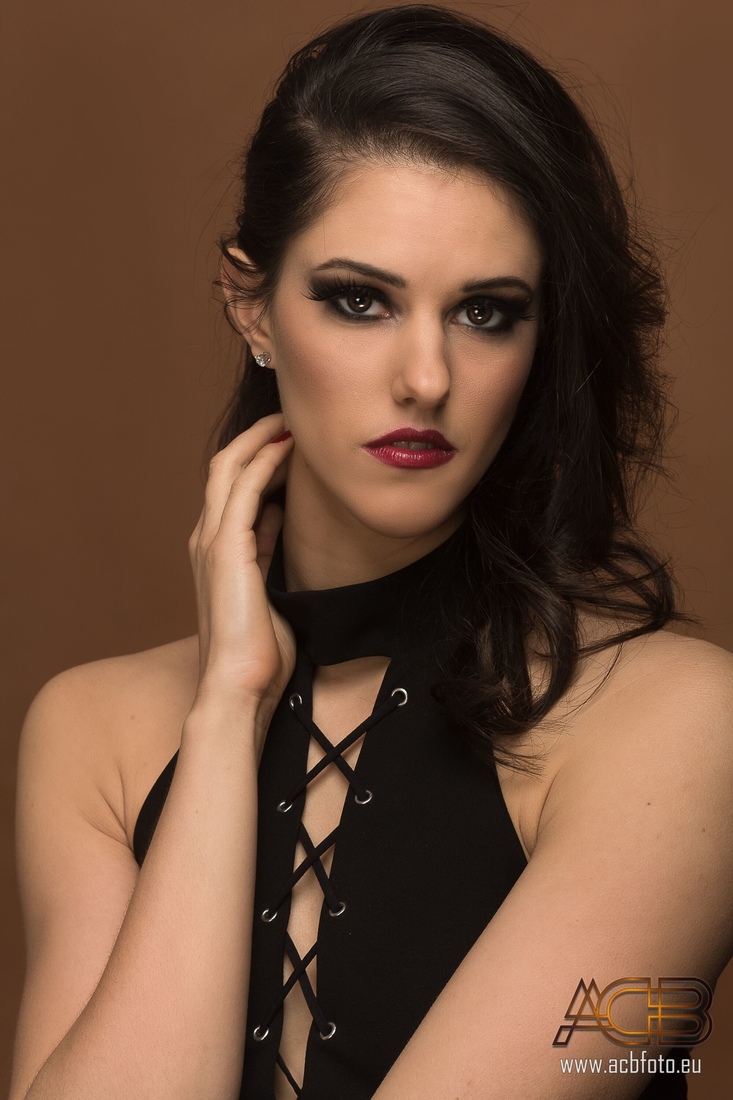 Female model photo shoot of MaeRoseModel