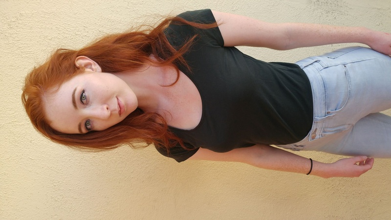 Female model photo shoot of laurennicolee