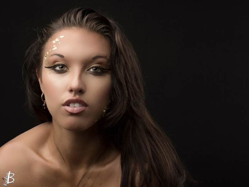 Female model photo shoot of Maya Ago