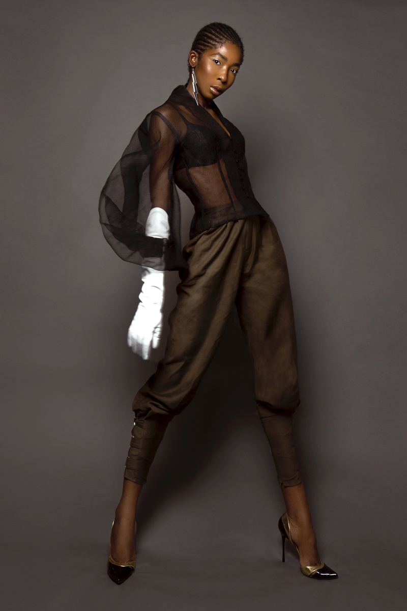 Female model photo shoot of Vanessa Mbonu