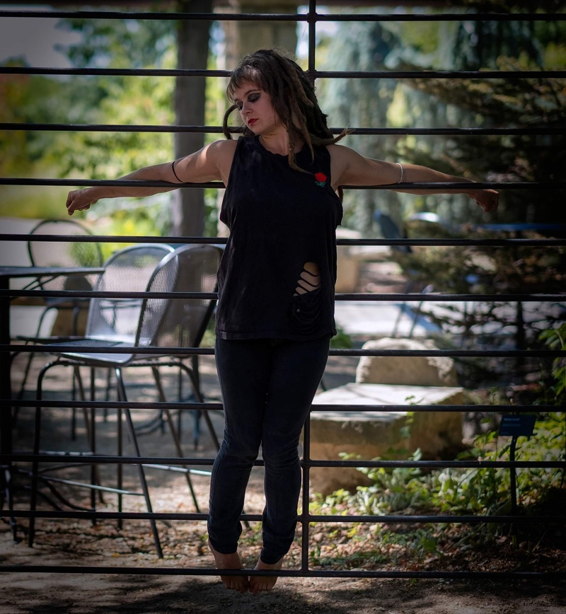 Female model photo shoot of IvyInspire in Boise Botanical Gardens