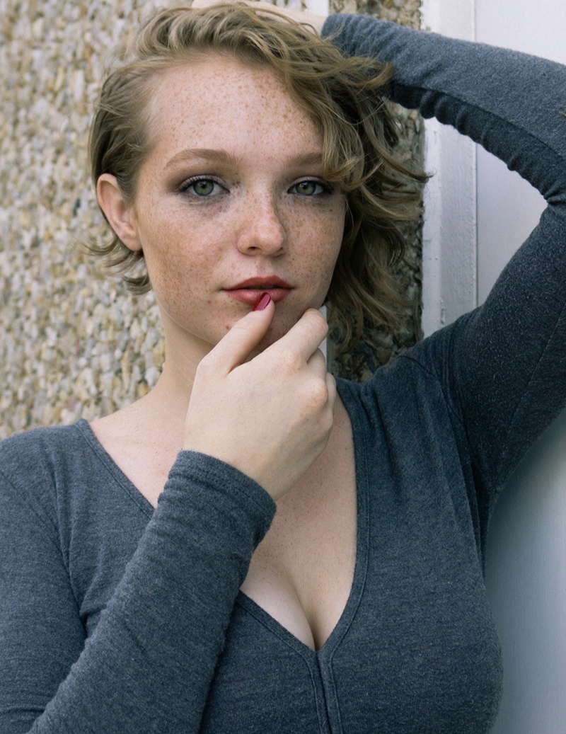 Female model photo shoot of Missmegg_10