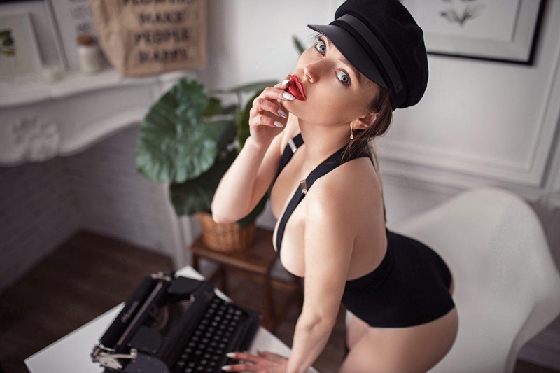 Female model photo shoot of Olga Danylova