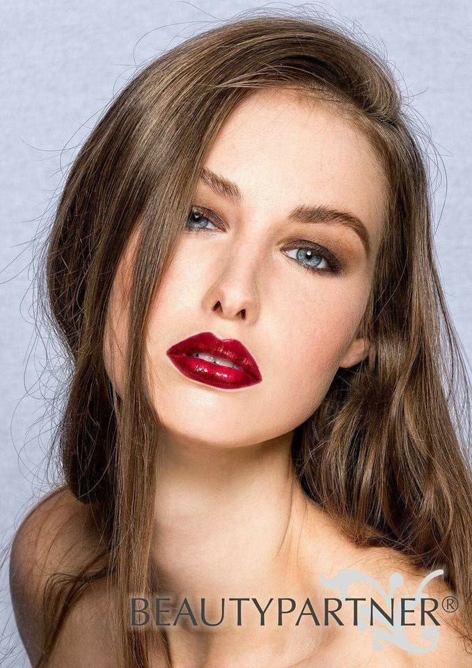 Female model photo shoot of Robijn Suasso