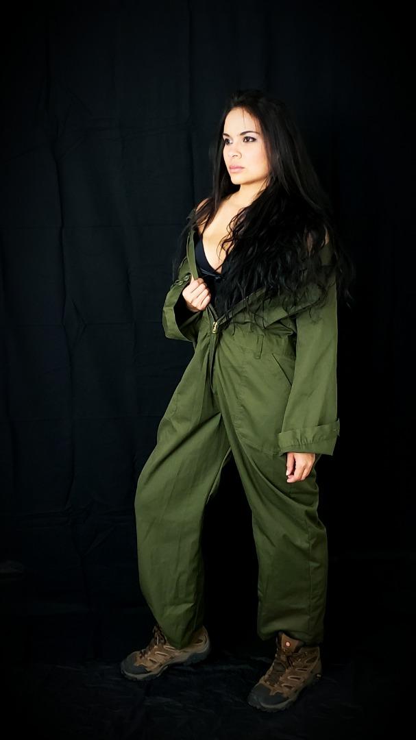 Female model photo shoot of Latinasant in Mtl