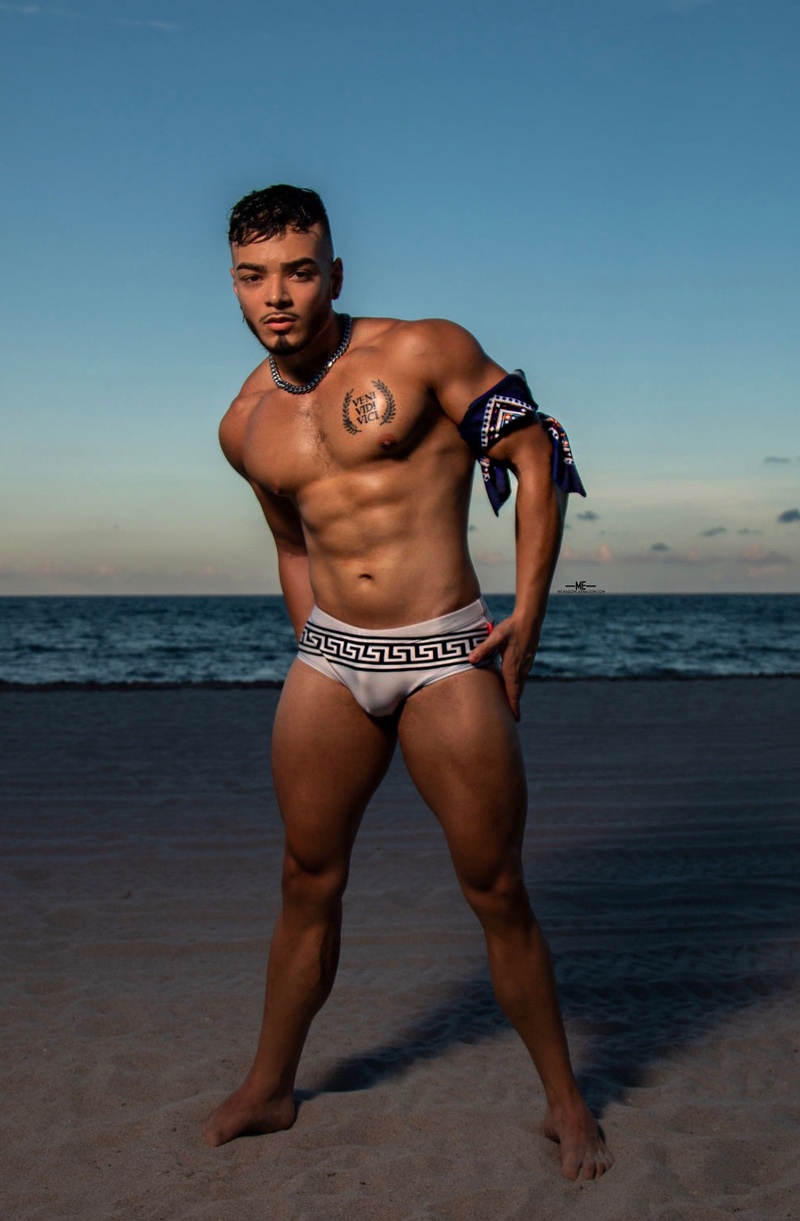 Male model photo shoot of Angel Barrioss