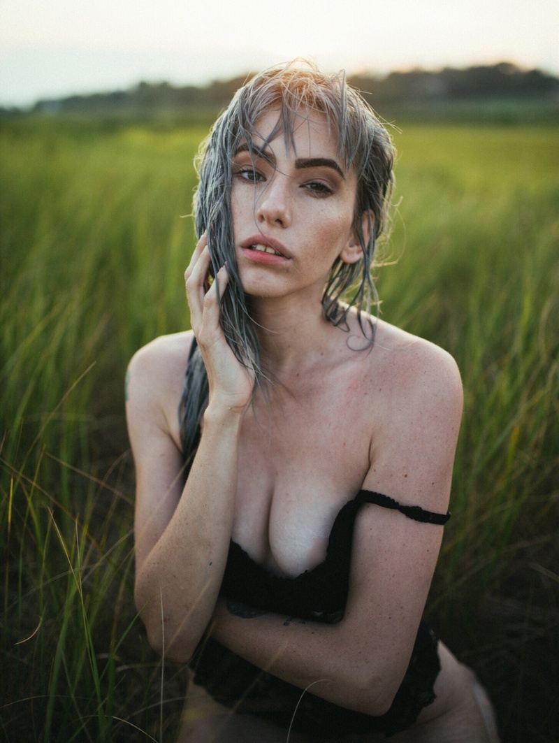 Female model photo shoot of Gabriella S