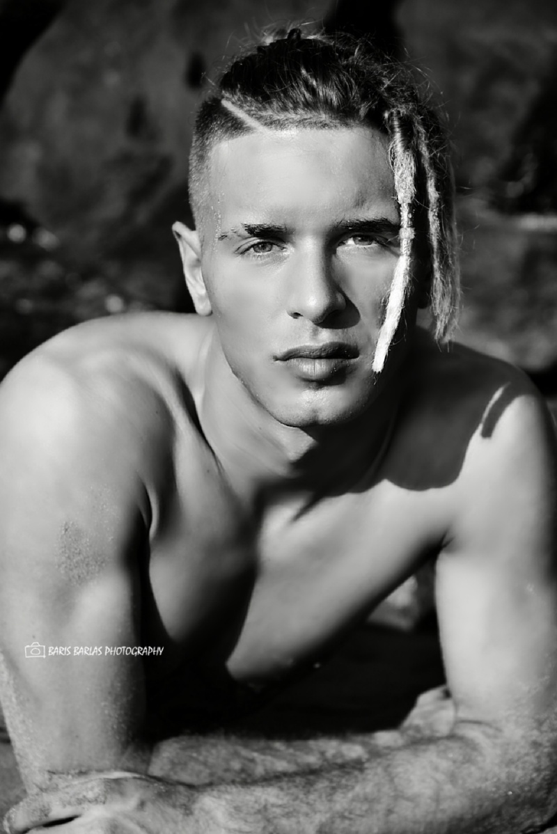 Male model photo shoot of Giordano Taylor