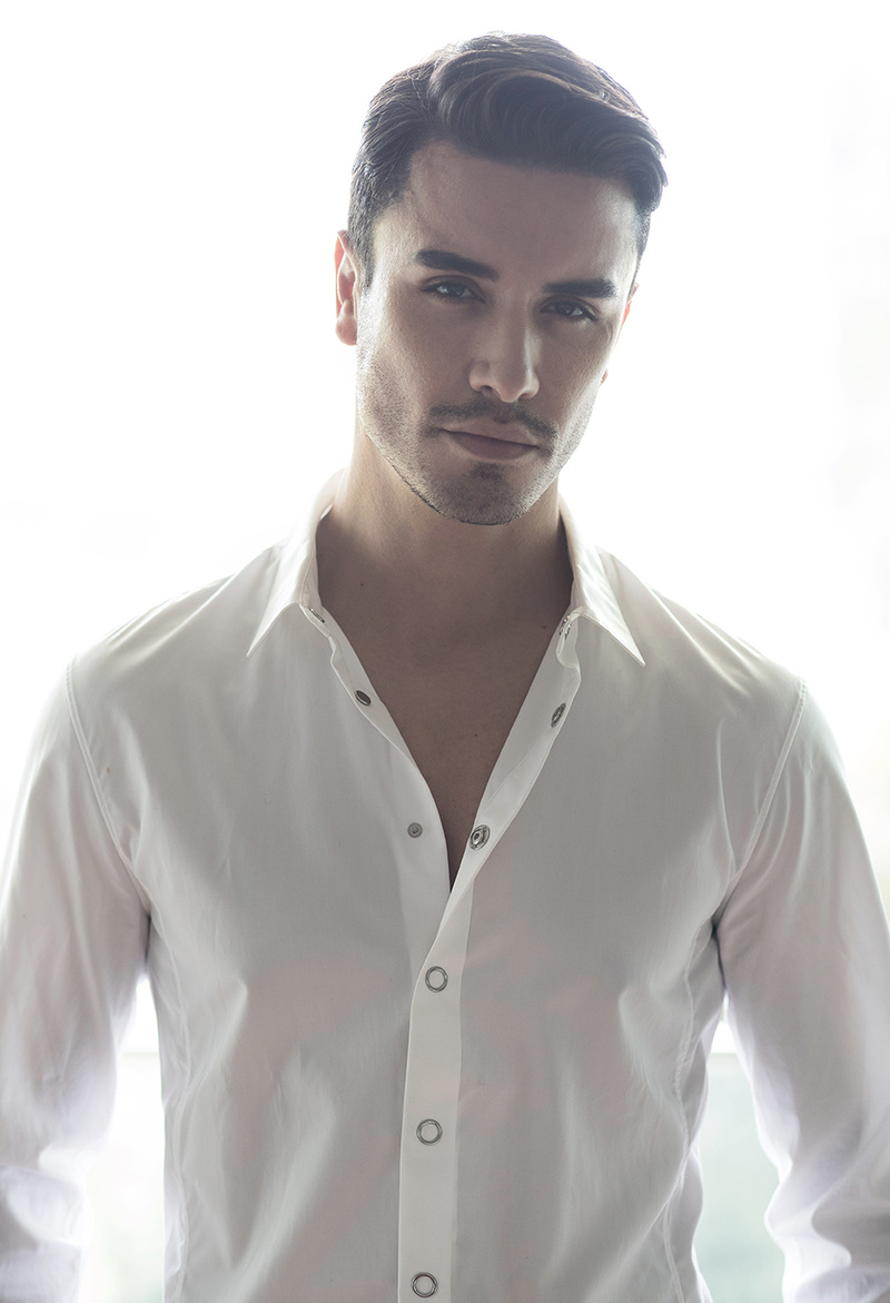Male model photo shoot of Daniel Benjamin