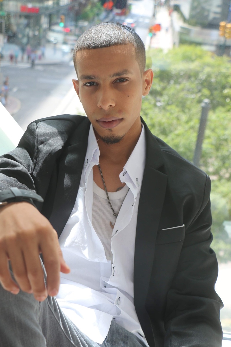 Male model photo shoot of Argennys E Rosario