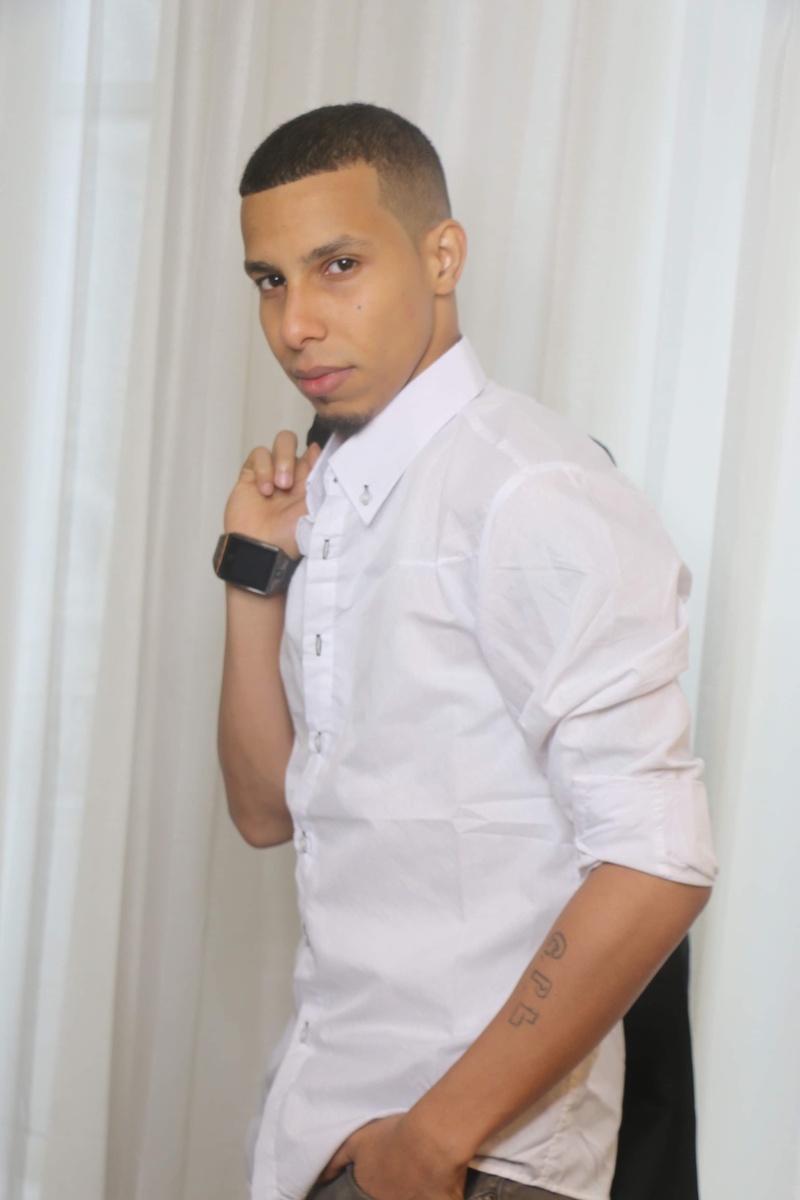 Male model photo shoot of Argennys E Rosario
