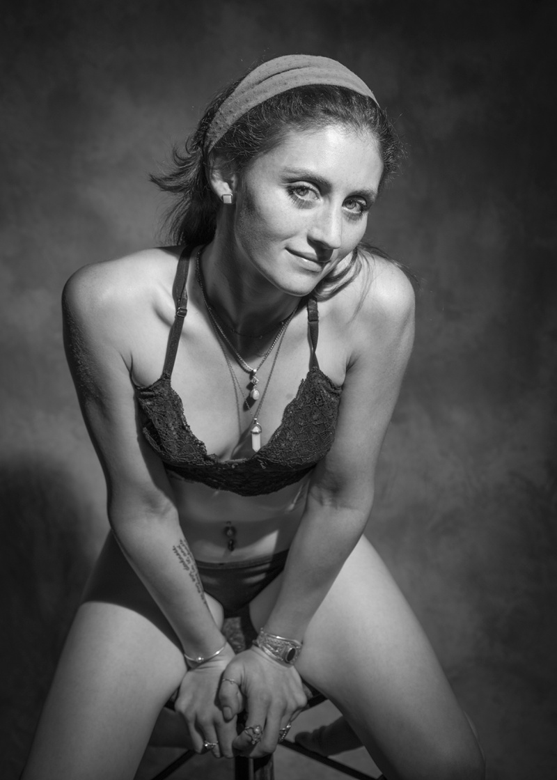 Female model photo shoot of taylormarie1006 by Anar Grafik
