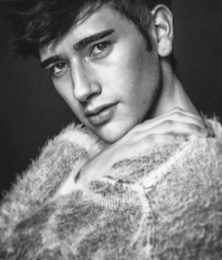 Male model photo shoot of Michael Dean Montoya