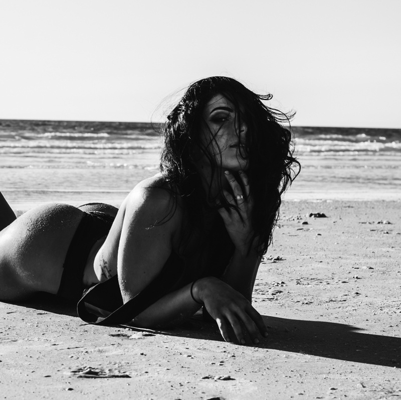 Female model photo shoot of Sidneyydaviss in Honeymoon island, FL