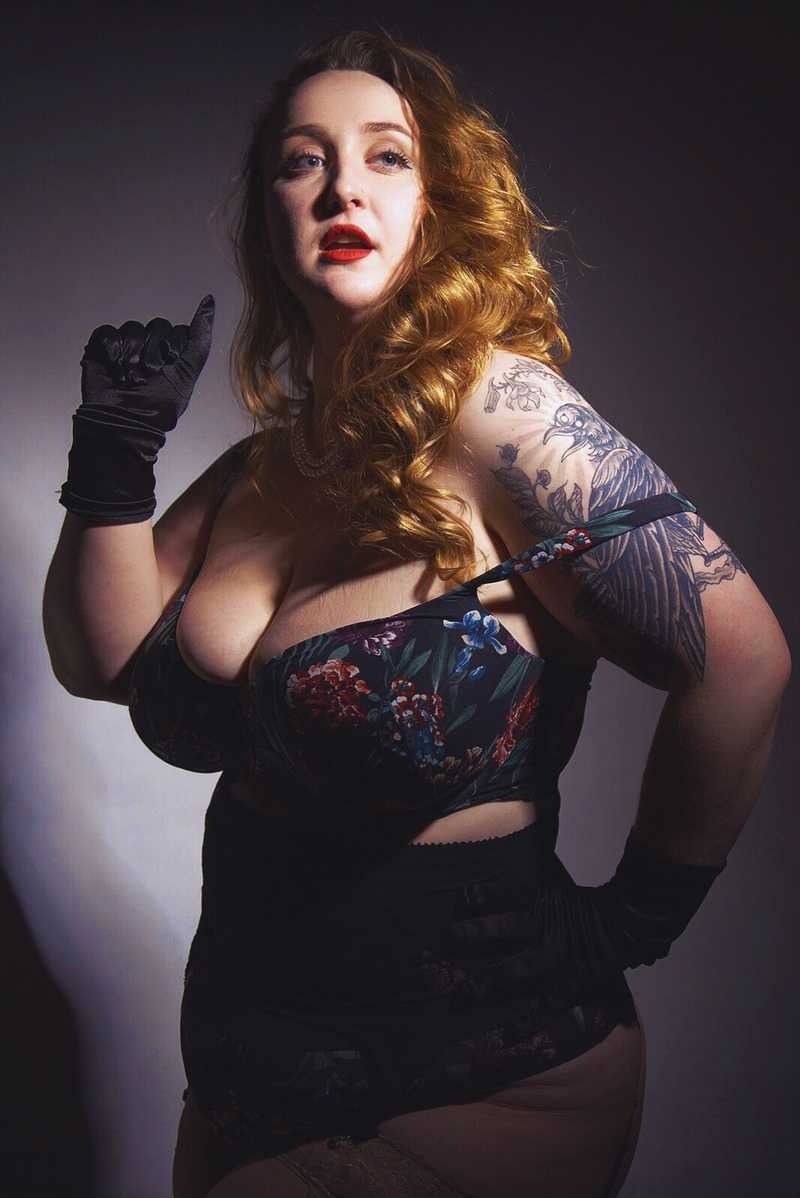 Female model photo shoot of Skip Vixen by JeffG Photography