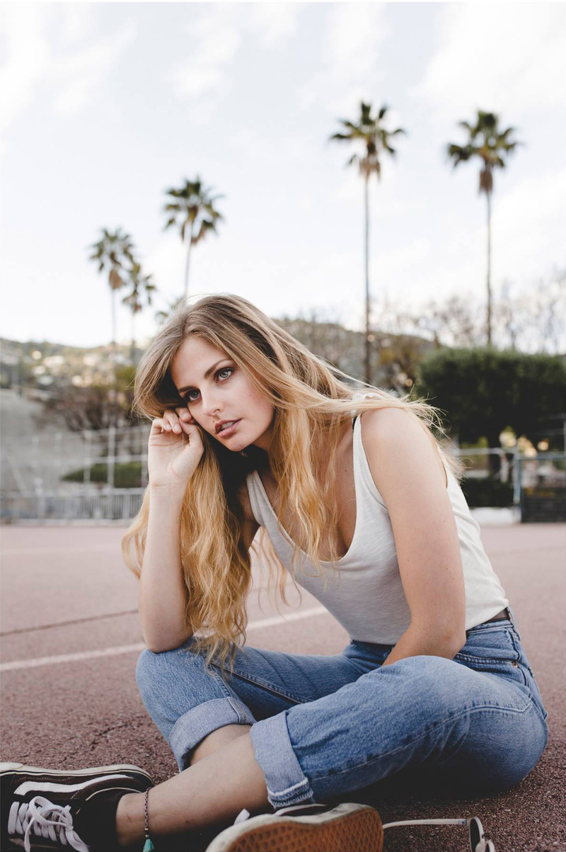Female model photo shoot of Jessica Avril