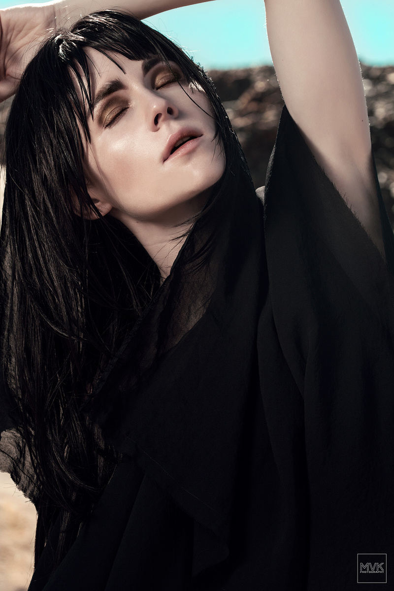 Female model photo shoot of Heather Werner