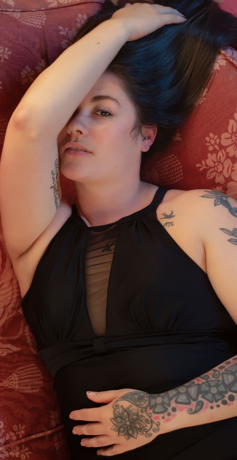 Female model photo shoot of Deleriousmistakes-