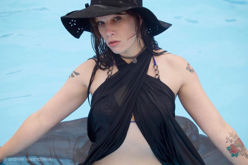 Female model photo shoot of Wonderland_Jynx in Omaha Nebraska