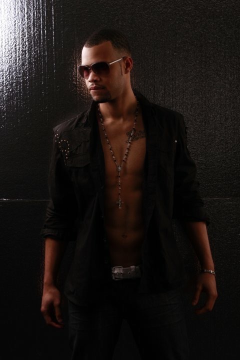 Male model photo shoot of Anthony C Roberson