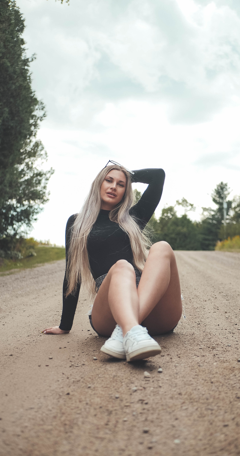Female model photo shoot of Marina Kondratiev