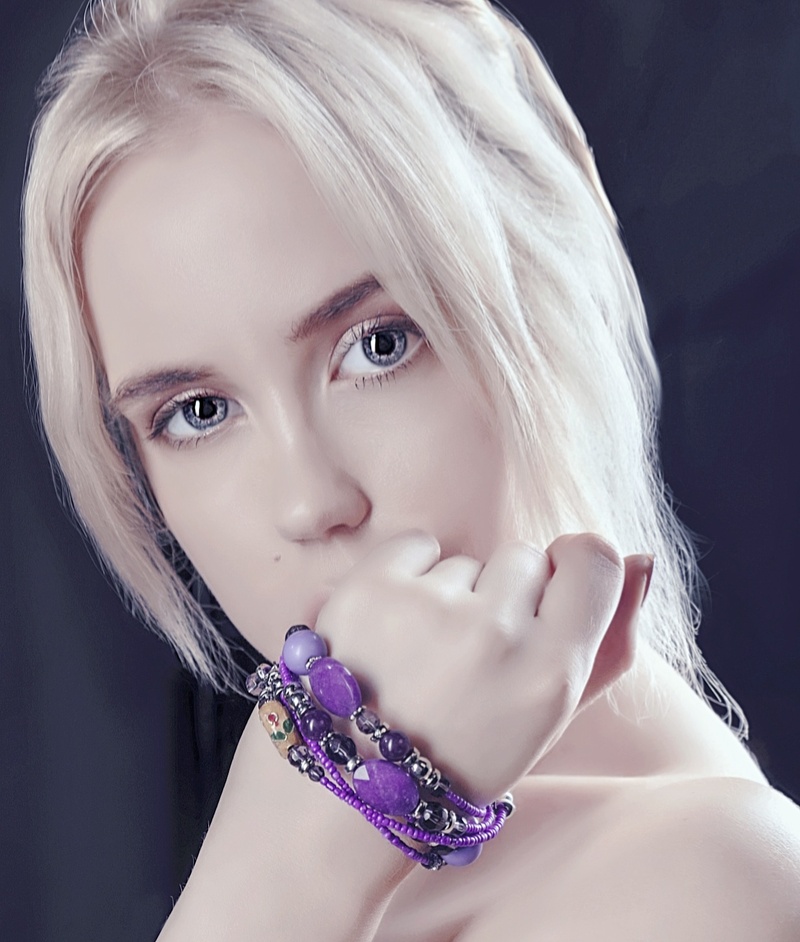 Female model photo shoot of Eva M