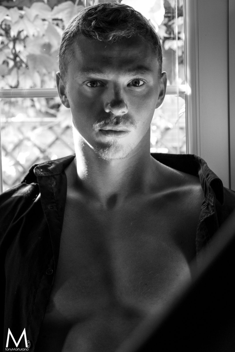 Male model photo shoot of GabrielJay