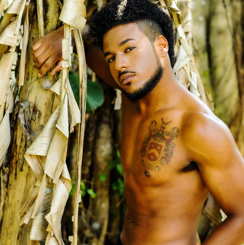 Male model photo shoot of Barryjr