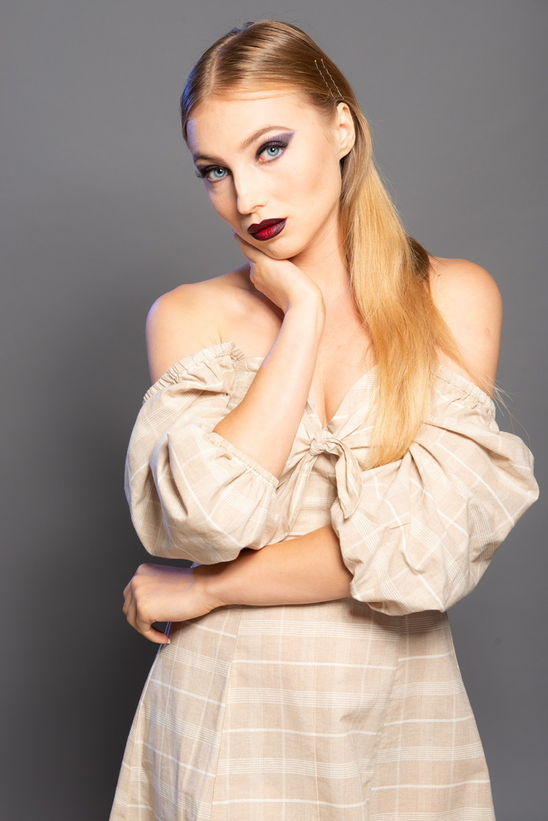Female model photo shoot of Tya Triciay