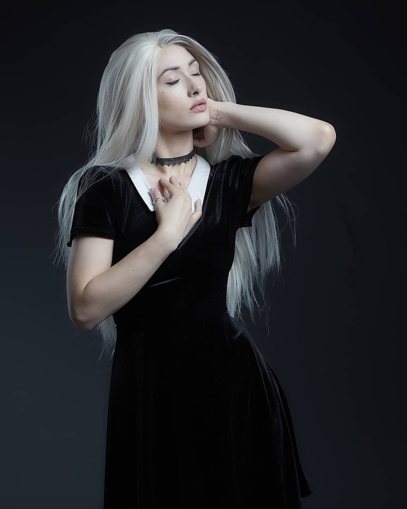 Female model photo shoot of Bella-Muerte by Guy Marino