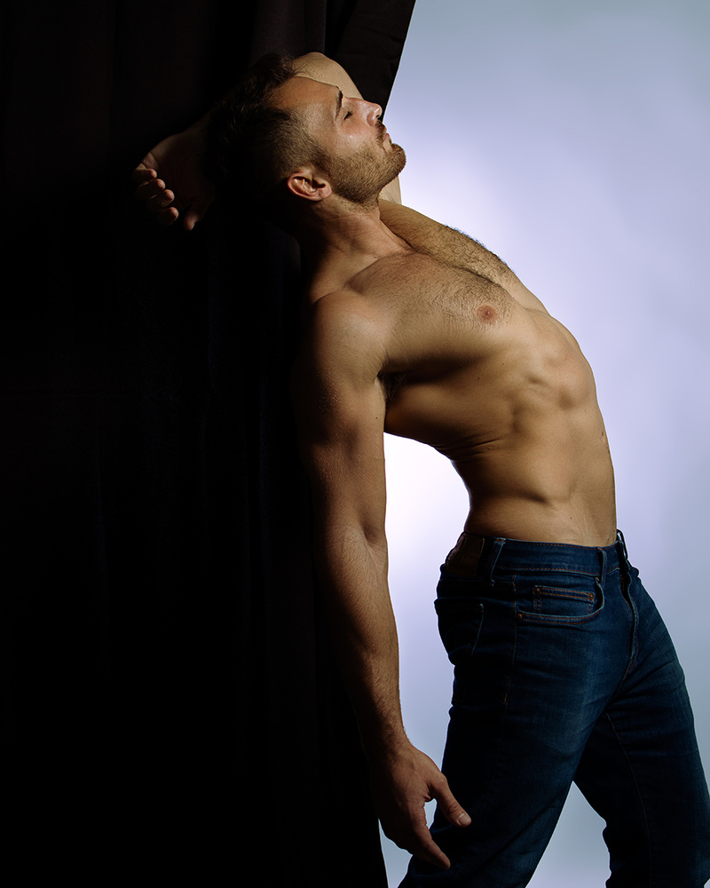 Male model photo shoot of IanGray